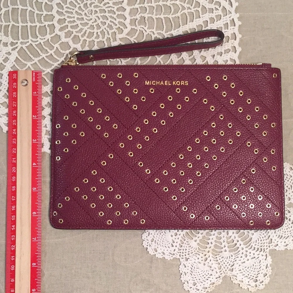 Michael Kors Mulberry Jet Set Travel XL Zip Clutch New